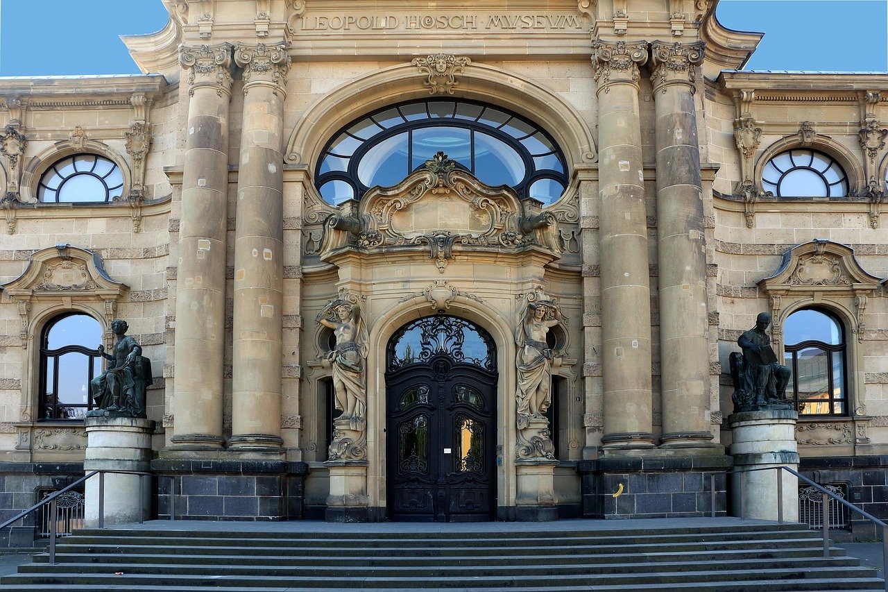Museum Café Transformation Program